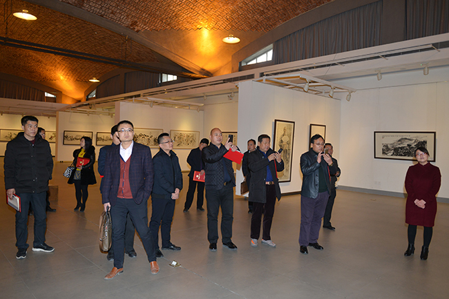 AG8Æì½¢Ìü¡¤(Öйú)¼¯ÍÅ