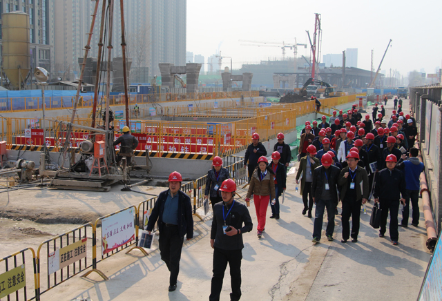 AG8Æì½¢Ìü¡¤(Öйú)¼¯ÍÅ