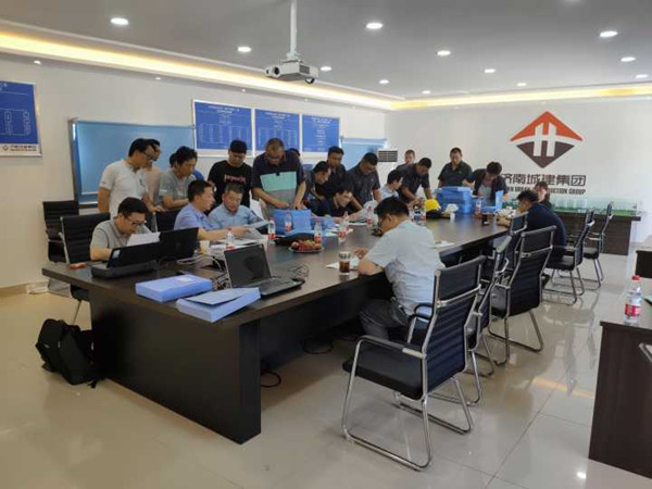 AG8Æì½¢Ìü¡¤(Öйú)¼¯ÍÅ